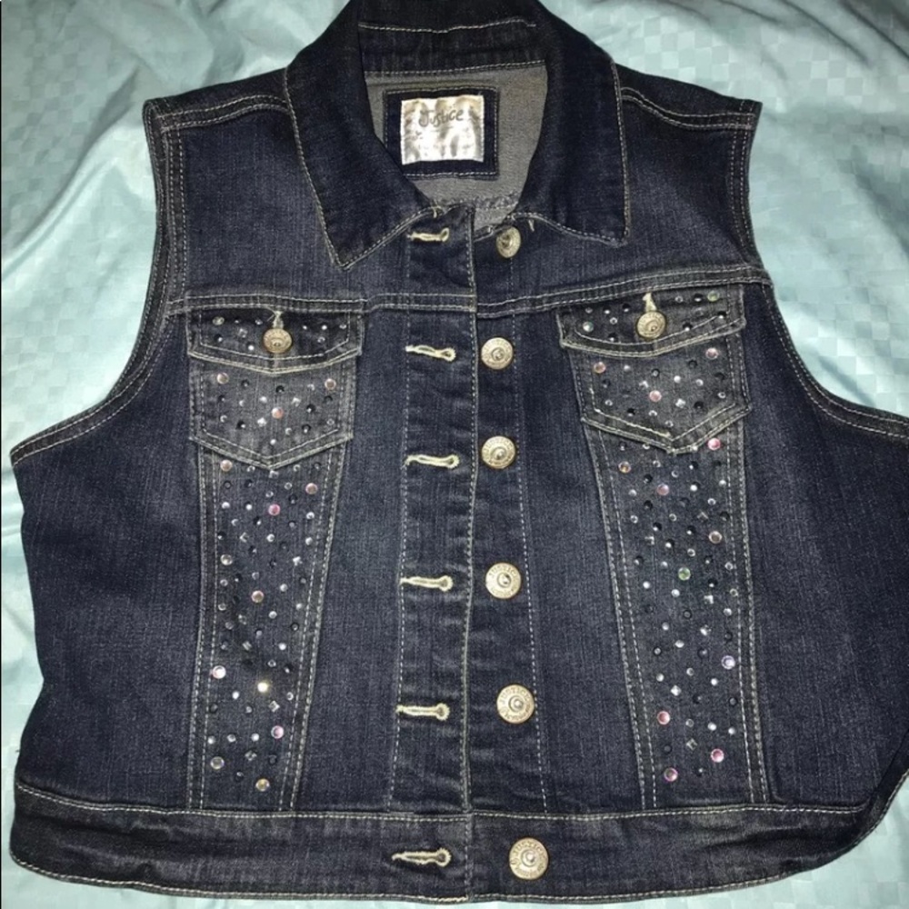 Cute cropped Jean vest